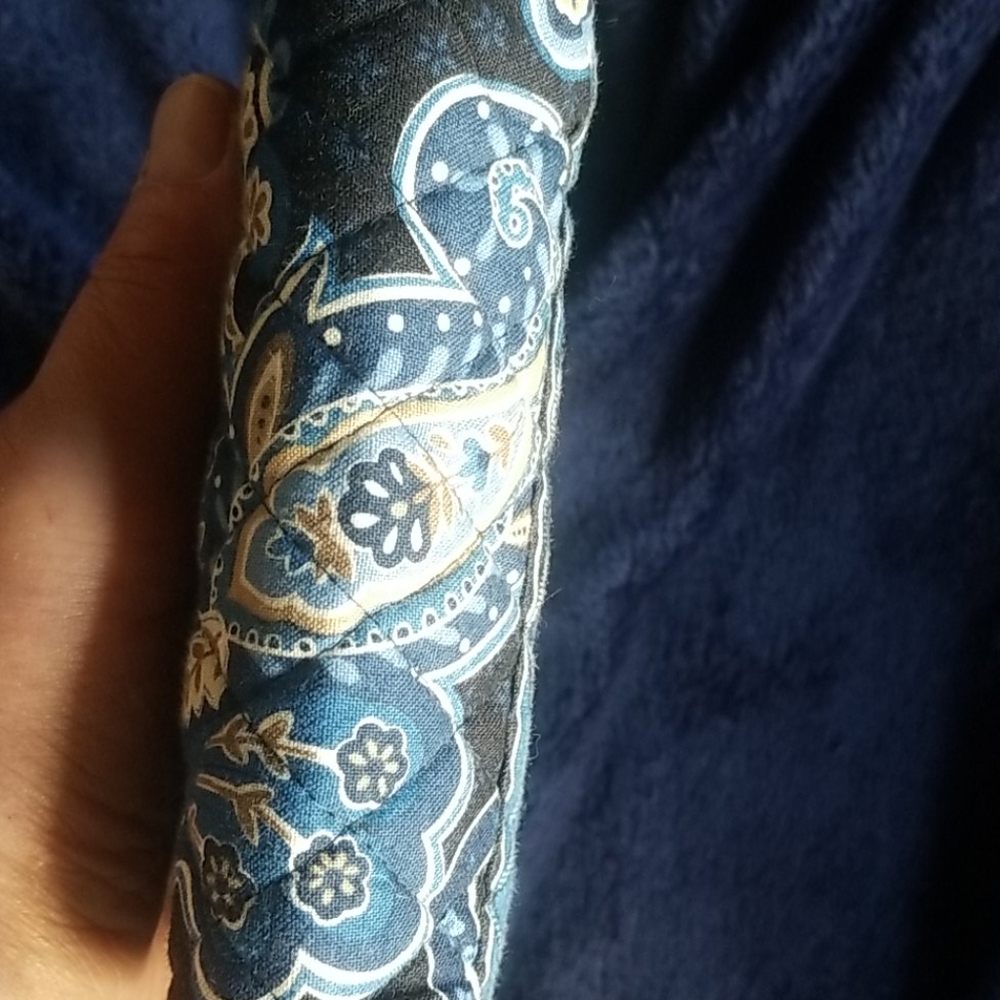 Small makeup case. - Picture 4 of 4